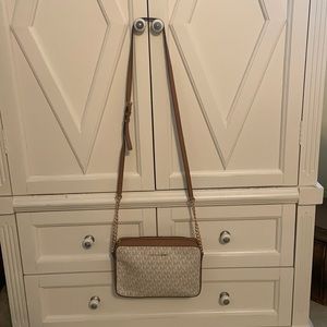 Michael Kors Crossbody